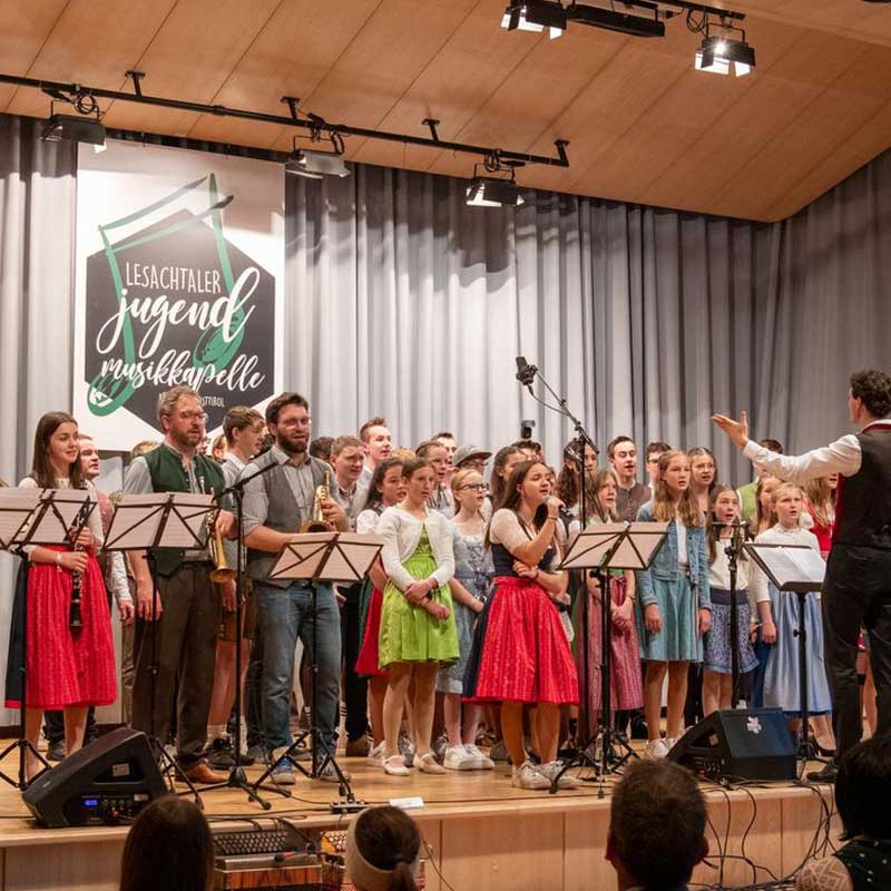 (c) Hans Guggenberger